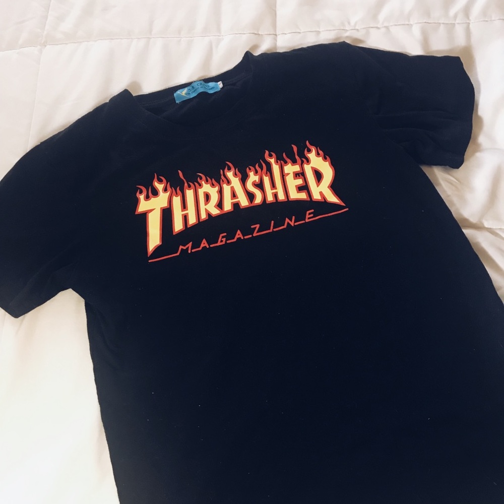 Black thrasher tee
